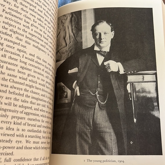The Speeches of Winston Churchill Blood, Toil, Tears & Sweat Softcover book - Picture 7 of 10